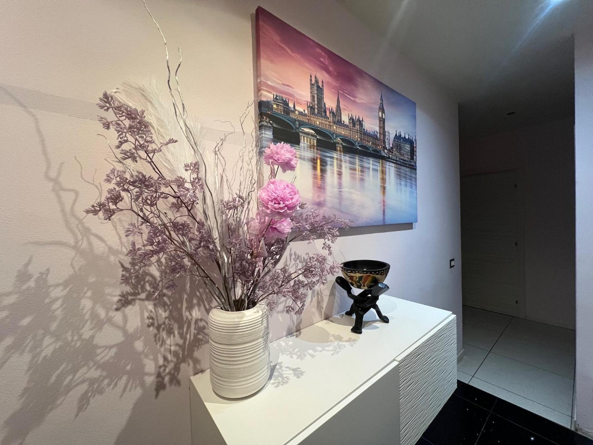 Stay In Style - Vibrant Condo In San Giovanni Lupatoto סן ג'יובאני לופאטוטו מראה חיצוני תמונה